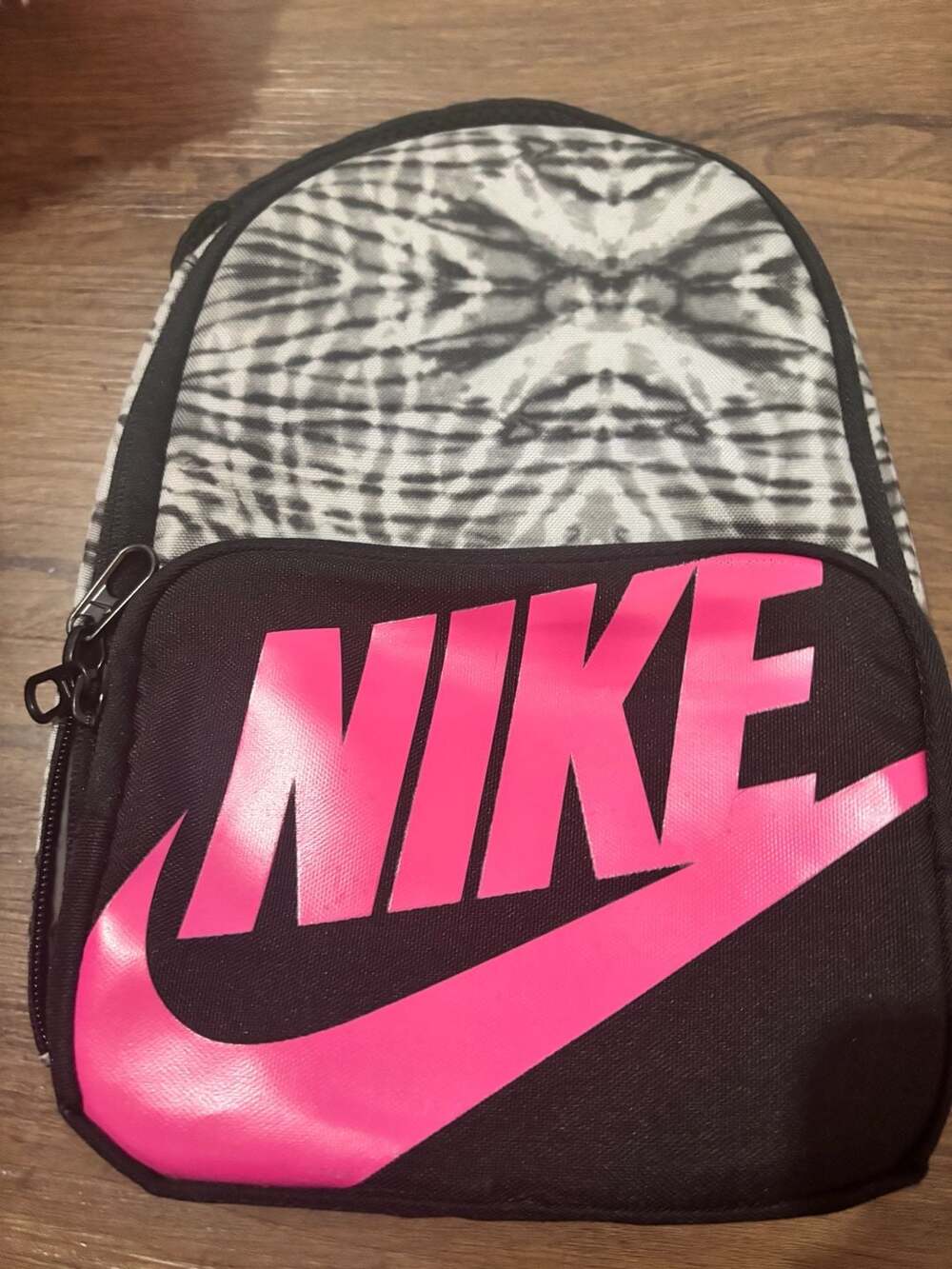 Nike Insulated Lunch Box Bag Black Dark Hyper Pink Tie Dye ID Card Display